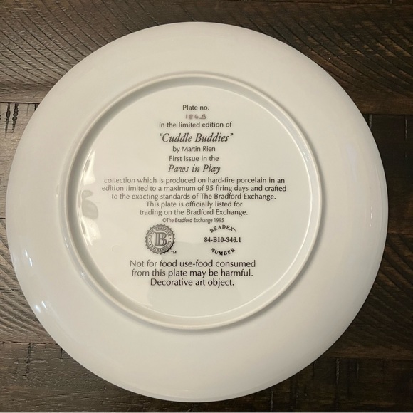 The bradford Exchange 1995 "Paws in play" collectibles - Picture 7 of 9